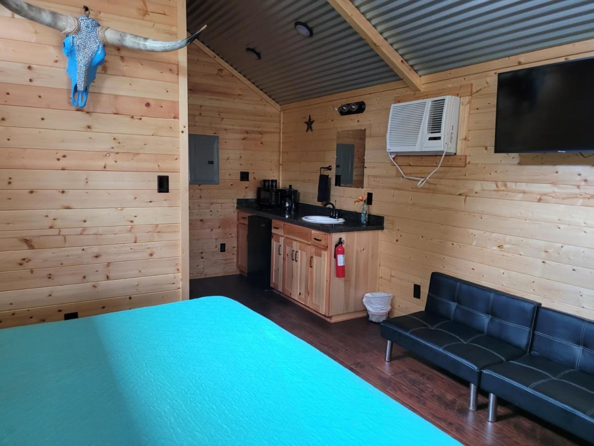 Al'S Hideaway Cabin And Rv Space, Llc Pipe Creek Exterior foto