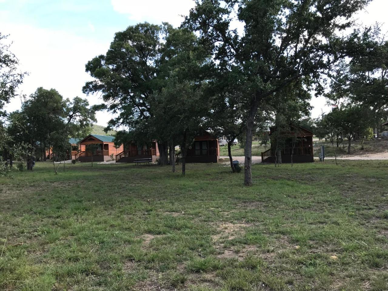 Al'S Hideaway Cabin And Rv Space, Llc Pipe Creek Exterior foto